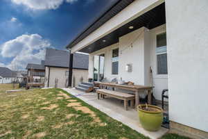View of yard featuring a residential view