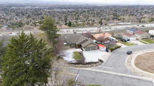 Birds eye view of property