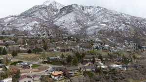 Mountain view featuring a residential view