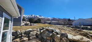 View of yard featuring a mountain view