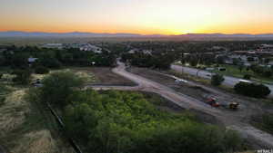 Bird's eye view with a mountain view