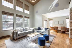 Photo 10 of 853 W BENJAMIN PL