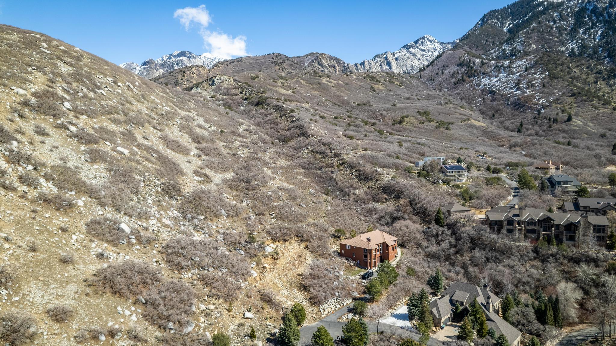 View of mountain feature
