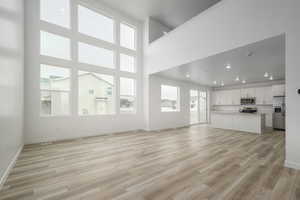 Photo 3 of 1087 W FREMONT ST #217