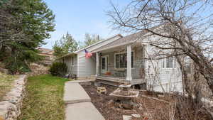 Photo 1 of 2484  OAKRIDGE DR