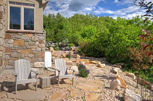 Sitting area in front of the house