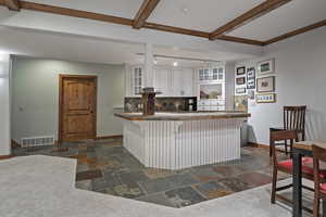 Wet bar/kitchenette