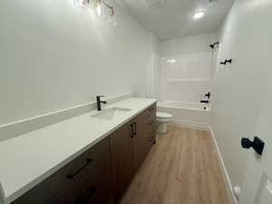 Owner Bath 3