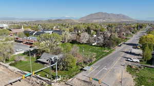 Photo 6 of 208 W MAIN ST