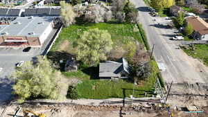 Photo 3 of 208 W MAIN ST