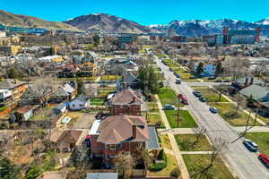 Aerial view featuring a residential view and a mountain view