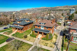 Aerial view with a mountain view and a residential view