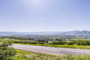 View of mountain feature