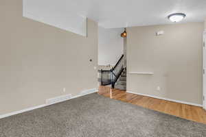 Photo 12 of 122 E TEAL RD