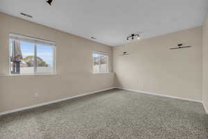 Photo 9 of 122 E TEAL RD