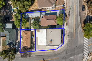 Birds eye view of property