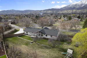 Photo 7 of 213 S ALPINE CIR