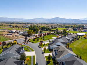 Bird's eye view with a residential view and a mountain view