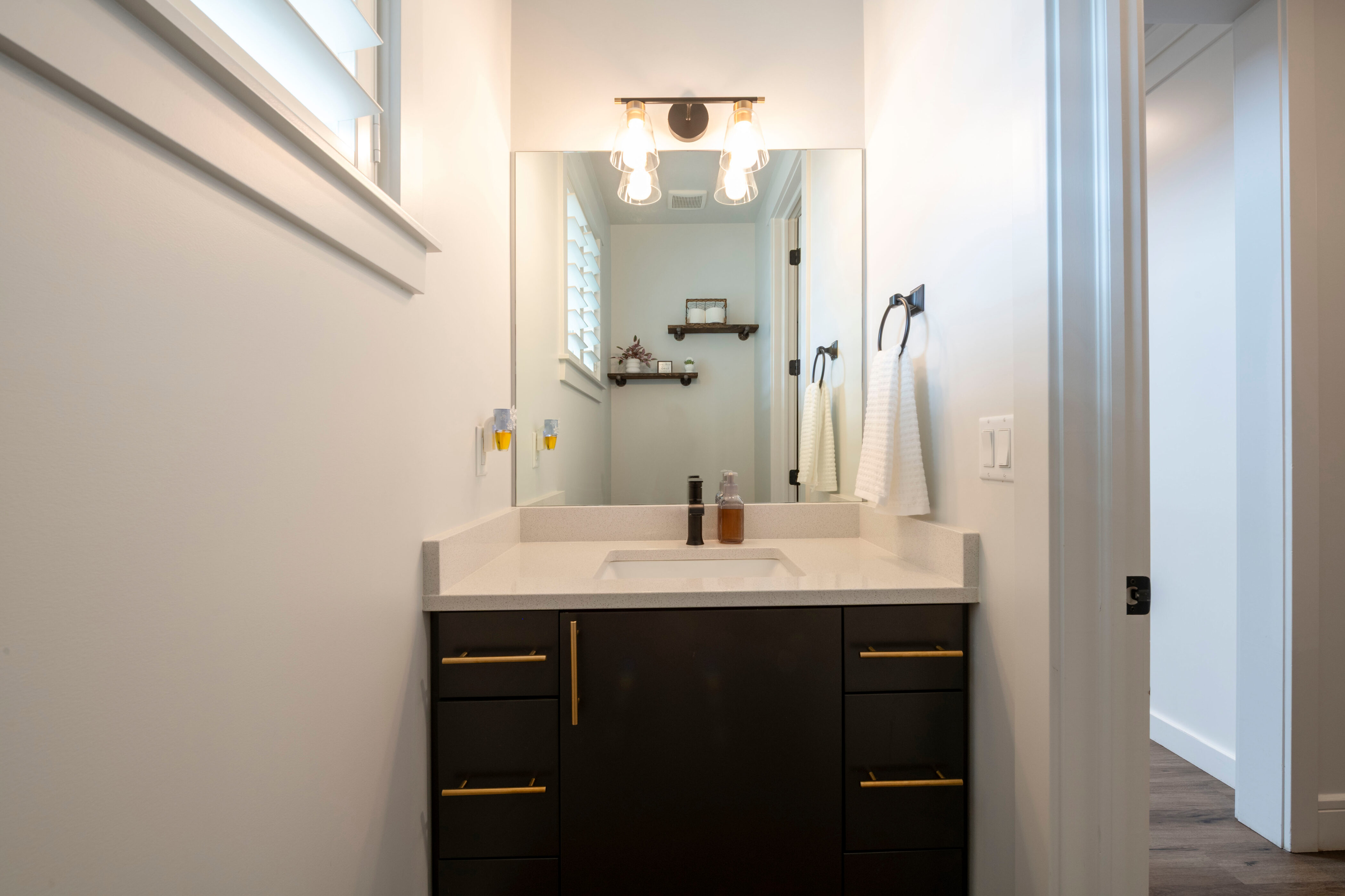 Powder bath