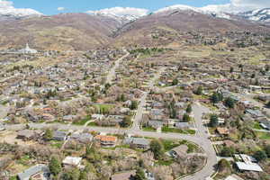 Aerial view featuring a mountain view and a residential view