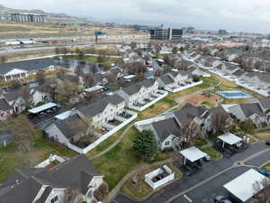 This charming community is well planned with paths, and green space just beyond the no-maintenance fenced yard.