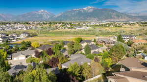 Bird's eye view featuring a mountain view and a residential view