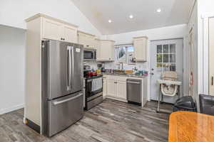 Unit 3 or 4: Kitchen f