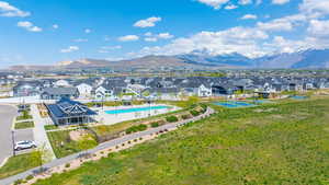 Bird's eye view featuring a mountain view and a residential view