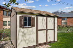 Photo 21 of 261 E 1400 N