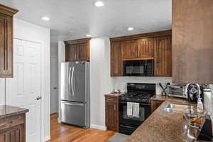 Photo 6 of 12185 S MEADOW PARK CIR