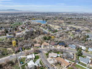 Photo 34 of 805 N BROOKSHIRE DR