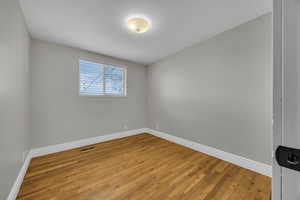 Photo 17 of 805 N BROOKSHIRE DR