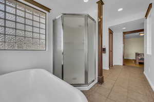 Photo 16 of 805 N BROOKSHIRE DR