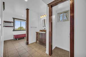 Photo 14 of 805 N BROOKSHIRE DR