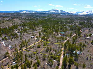 Bird's eye view featuring a mountain view