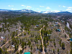 Bird's eye view with a mountain view