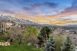 View of mountain feature
