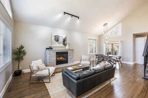 Photo 6 of 872  MARTINGALE LN