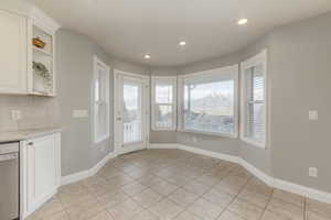 Photo 12 of 390  RIDGE DR