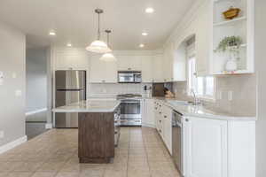 Photo 7 of 390  RIDGE DR