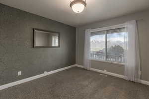 Photo 13 of 390  RIDGE DR