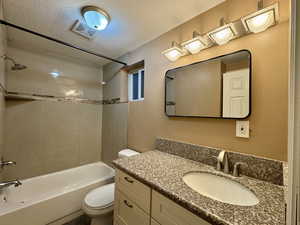 bathroom on primary bedroom