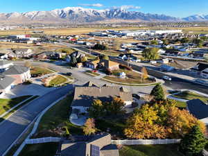 Aerial view featuring a mountain view and a residential view