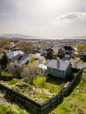 Bird's eye view featuring a residential view and a mountain view