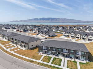 Property view of mountains featuring a residential view