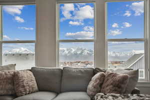 Living room featuring a mountain view