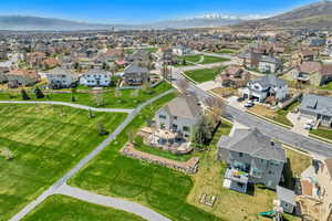 Bird's eye view with a residential view and a mountain view