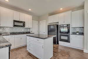 Photo 10 of 11968 N ITHICA DR