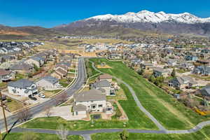 Aerial view featuring a residential view and a mountain view