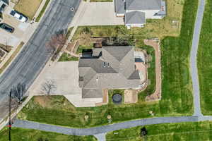 Birds eye view of property
